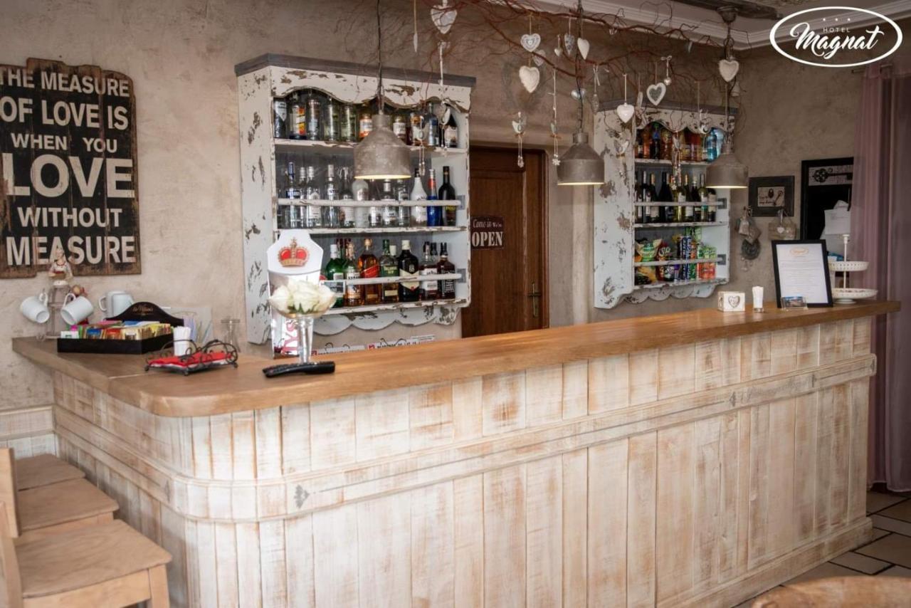 Hotel Magnat Słupca Buitenkant foto