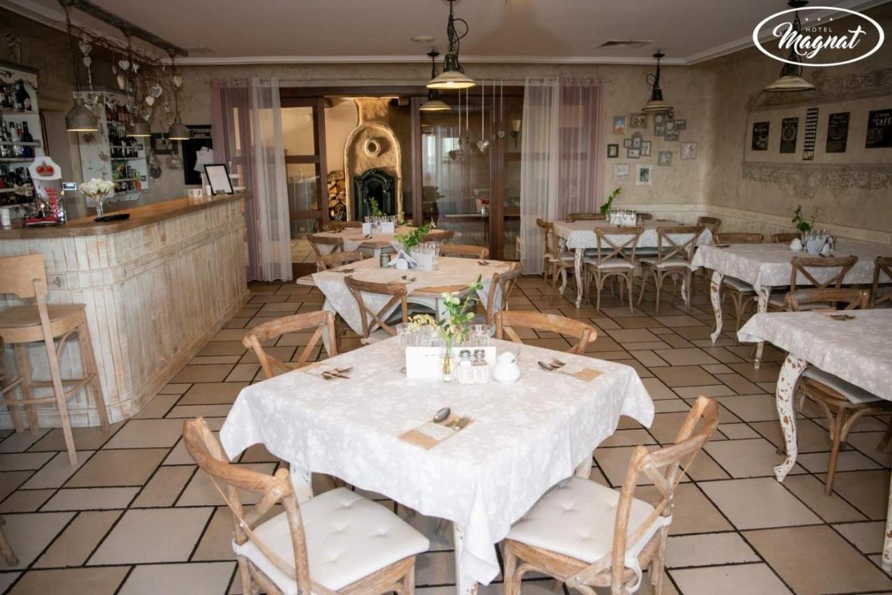 Hotel Magnat Słupca Buitenkant foto