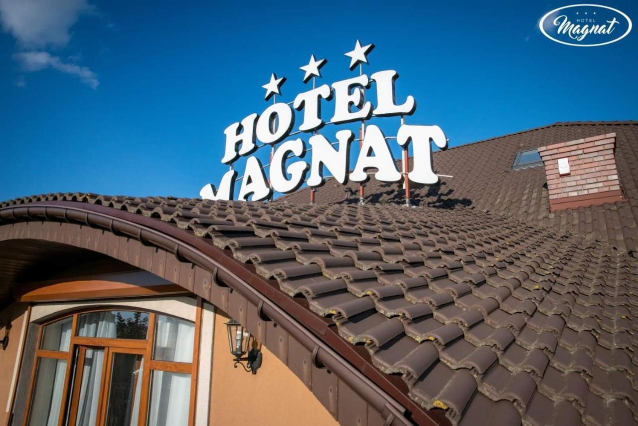 Hotel Magnat Słupca Buitenkant foto